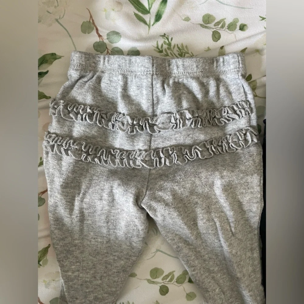 5 piece baby bundle pants and jacket 0-3month